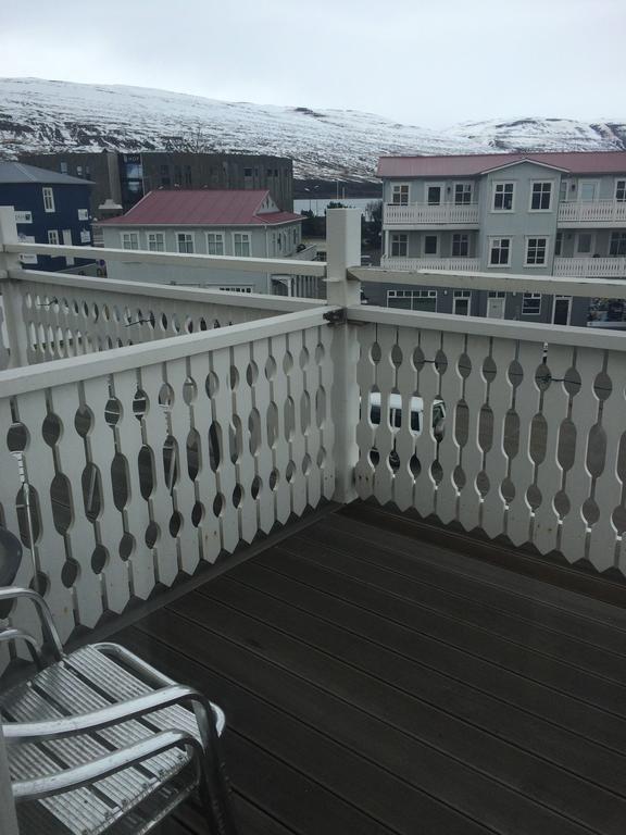 Hotel Ibudir Apartments Акурейри Экстерьер фото
