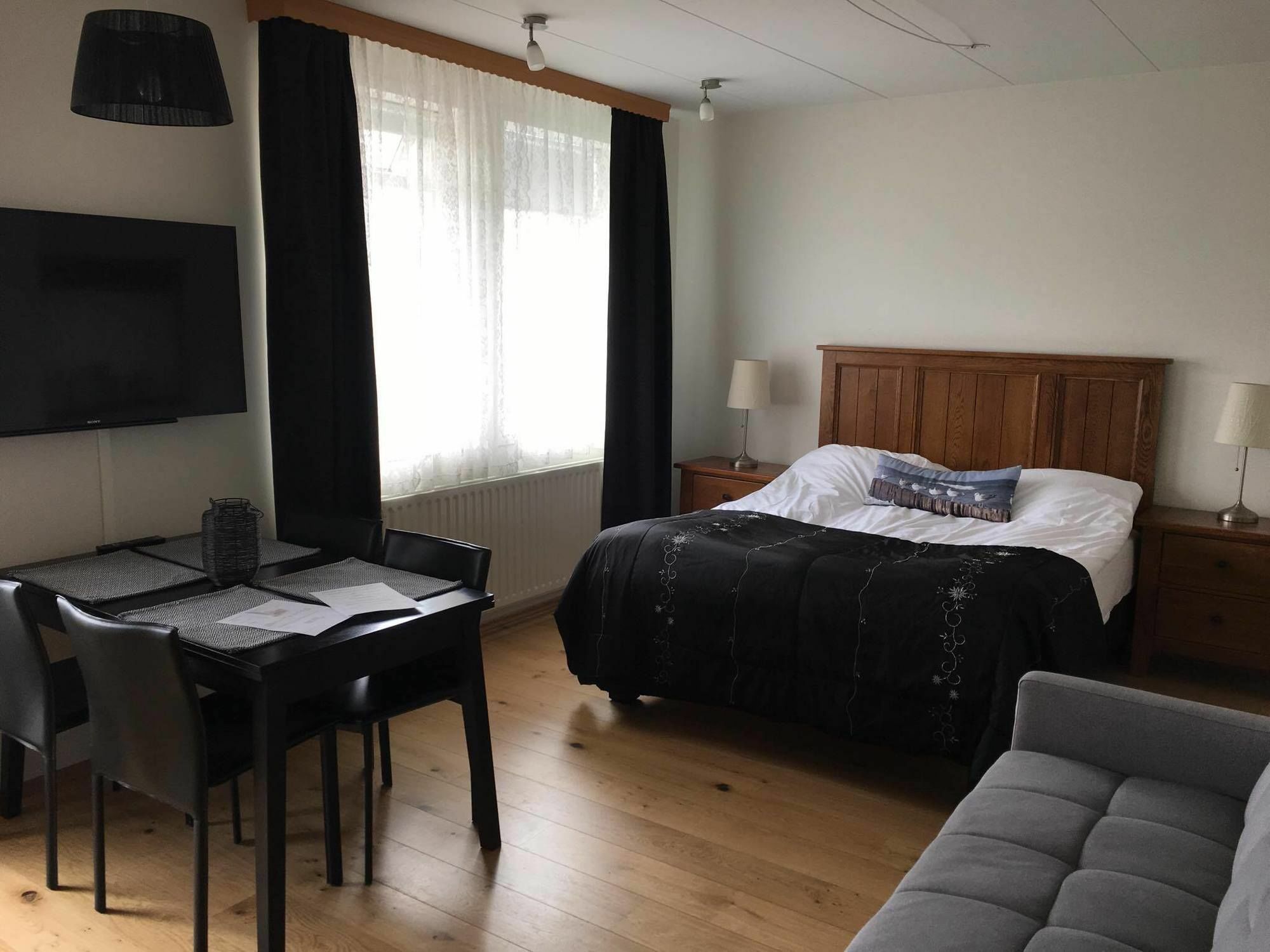 Hotel Ibudir Apartments Акурейри Экстерьер фото
